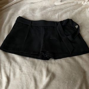 Express Black Shorts. Tie Belt. Size 0